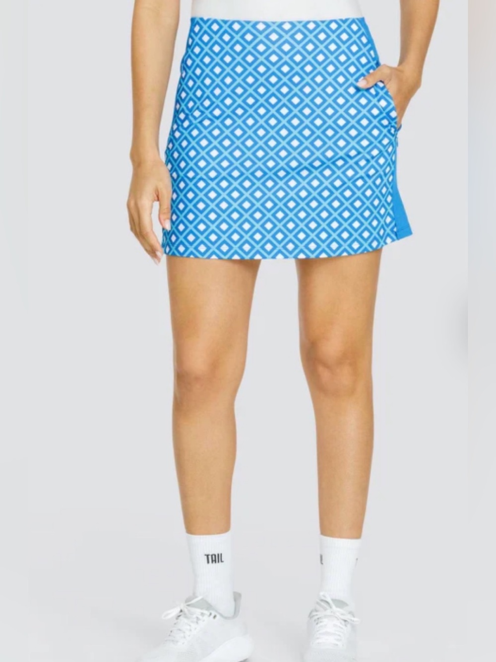 Tail Quartet Geometric Golf Skort NWT